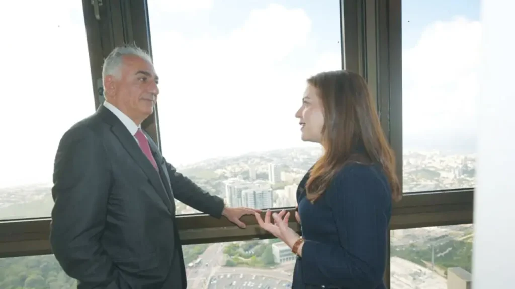 THE WRITER speaks with Crown Prince Reza Pahlavi during his recent visit to Israel.